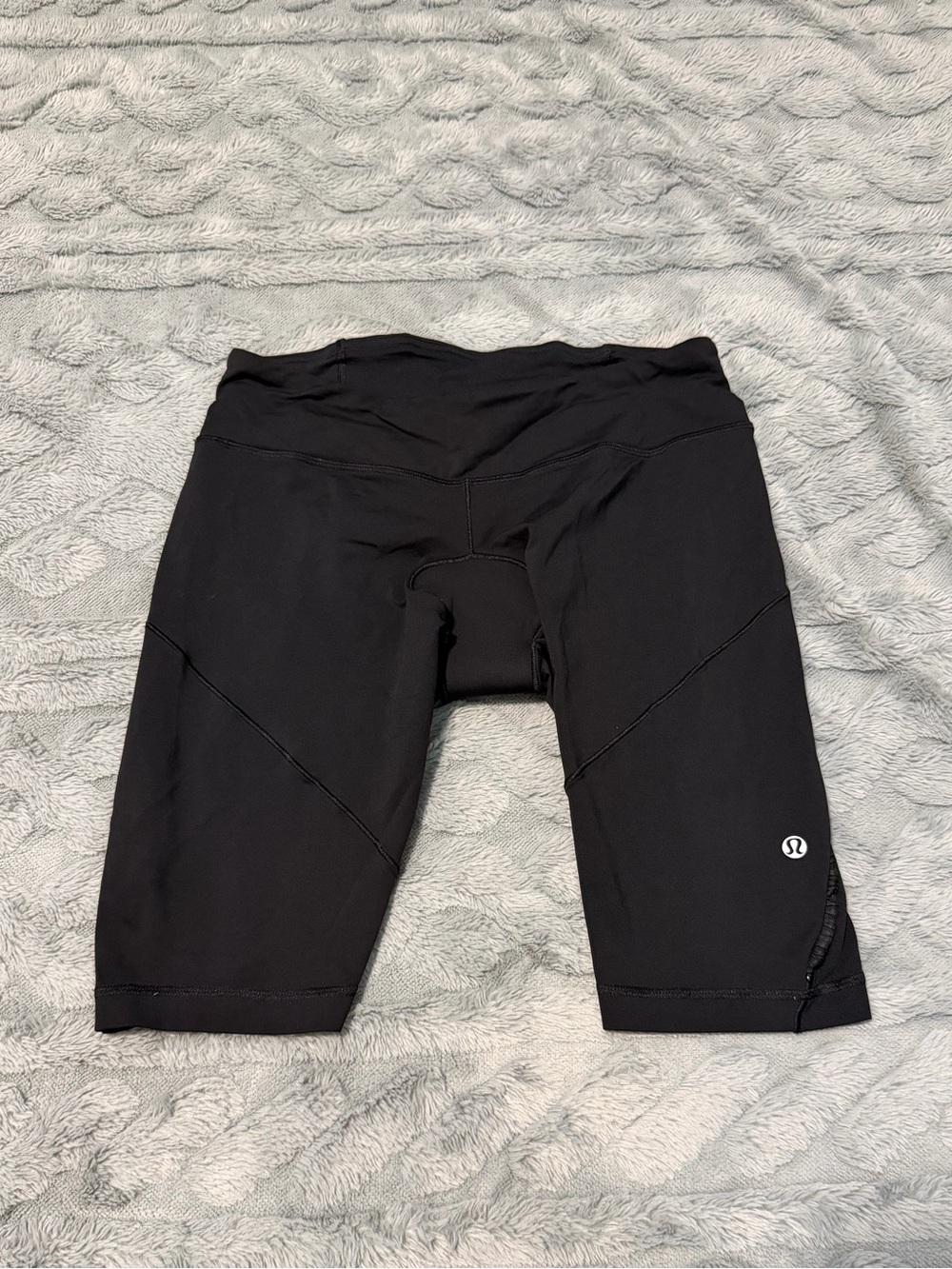 Lululemon Padded Cycle Shorts | Size 8 | Fair Condition
